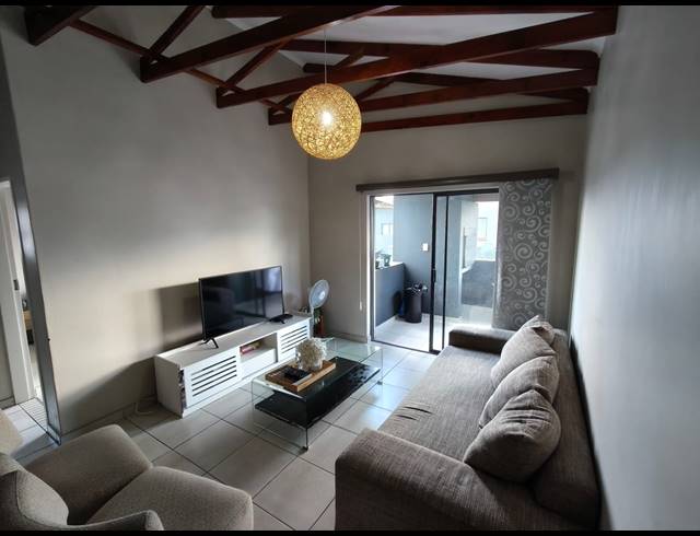 2 BEDROOM APARTMENT FOR SALE IN WATERKLOOF AH